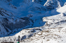 Au-dessus du Lautaret, montée au couloir Albert depuis le Rif Blanc