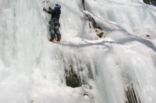 Nath en tete avec les broches posées - Nath leading with the screws on