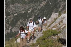 Montée sous les Aiguilles de Chambeyron