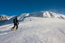 On arrive au sommet après avoir passé tout le reste de la montée dans un épais nuage...