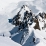 Skieur/alpiniste sur l'arête versant nord